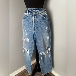 H&M Vintage Cropped High-Waist Distressed Jean